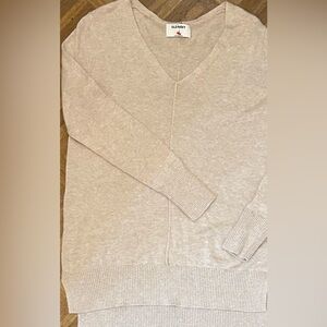 🔥2/$20🔥EUC V-neck sweater. Sz small